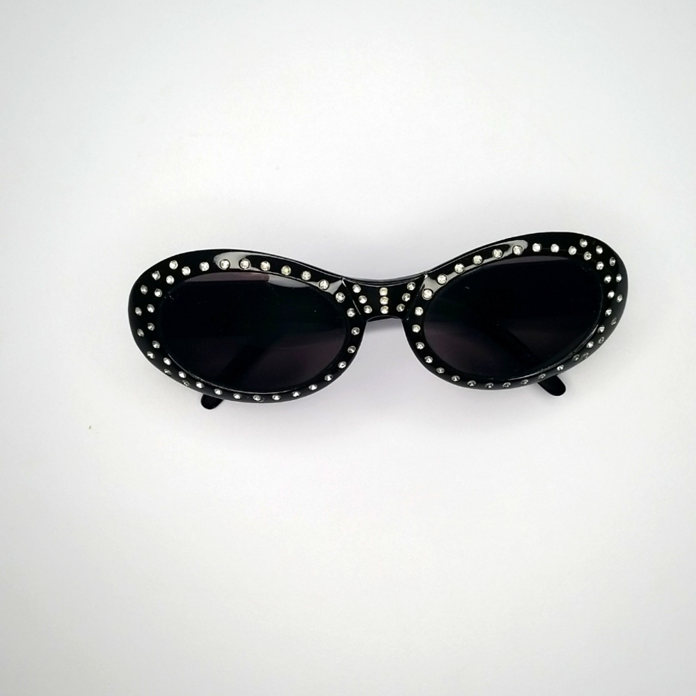 Vintage-Sunglasses, black with rhinestones.